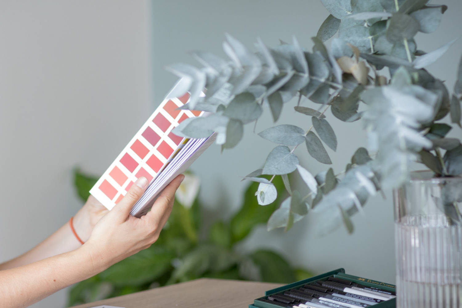 Comprendre la psychologie des couleurs en décoration d'intérieur